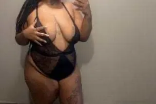 Paradise 🥂 - Image 1