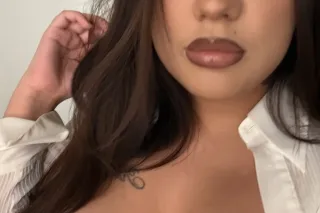 UNFORGETTABLE EXPERIENCE WITH YOUR FAV BOMBSHELL💓 THROAT GOAT🤤ASK ABOUT EARLY BIRD SPECIALS💗 NEW IN TOWN‼ - Image 9