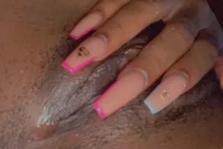 HEY BABES BACK IN TOWN LET NE ... - Image 2